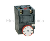 70MSEC DELAY ON DE-ENERGISE AUX