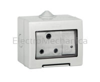 15A IP55 2P+E SURFACE SWTH SOCKET