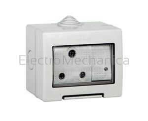 15A IP55 2P+E SURFACE SWTH SOCKET
