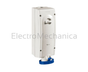 63A 3P+N+E IP67 SURF SWTH SOCKET